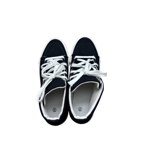 Unisex High-Top Canvas Sneakers Size 9.5 US Lace-Up Casual Shoes Black & White M - Picture 8 of 10
